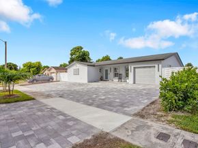 16922 SW 107th Pl, Miami FL 33157