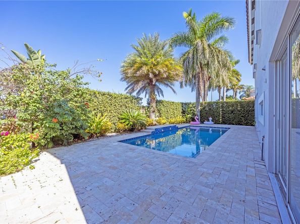 12235 SW 121st Ter, Miami FL 33186