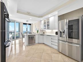 21050 Point Pl 2301, Aventura FL 33180