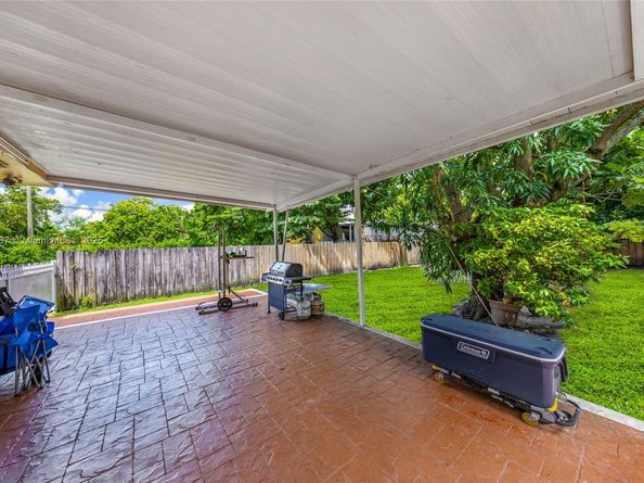 287 NW 31st St, Miami FL 33127