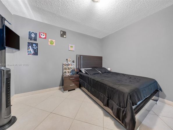 287 NW 31st St, Miami FL 33127