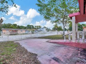 1360 NW 117th St, Miami FL 33167