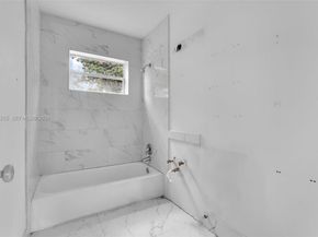 1360 NW 117th St, Miami FL 33167