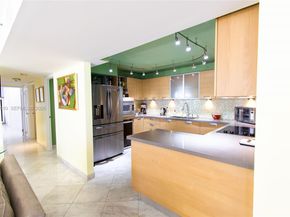 1623 Collins Ave PH1010, Miami Beach FL 33139