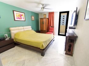 1623 Collins Ave PH1010, Miami Beach FL 33139