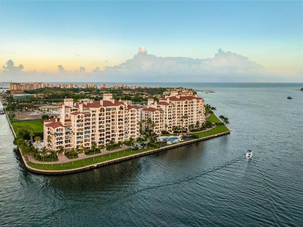 5233 Fisher Island Dr 5233, Miami Beach FL 33109