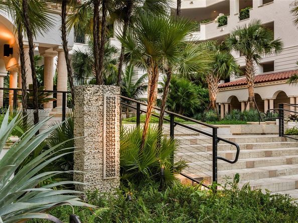 5233 Fisher Island Dr 5233, Miami Beach FL 33109