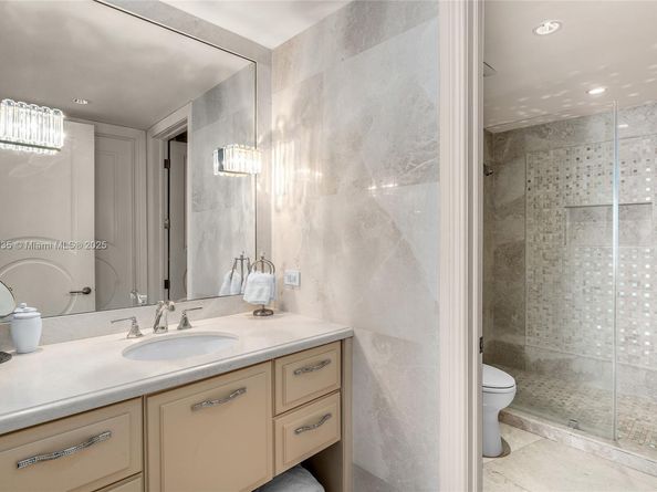 5233 Fisher Island Dr 5233, Miami Beach FL 33109