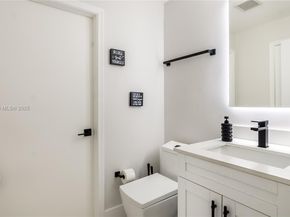 11396 NW 3rd Pl, Coral Springs FL 33071