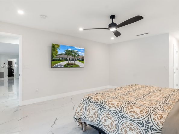 11396 NW 3rd Pl, Coral Springs FL 33071