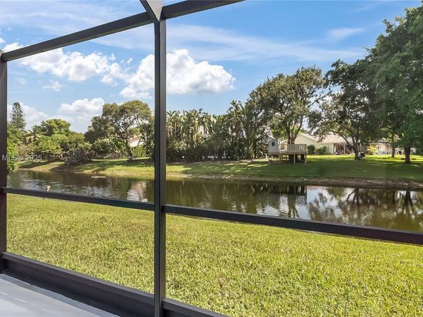 11396 NW 3rd Pl, Coral Springs FL 33071