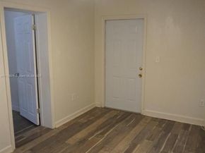 1921 Bahama Dr, Miramar FL 33023