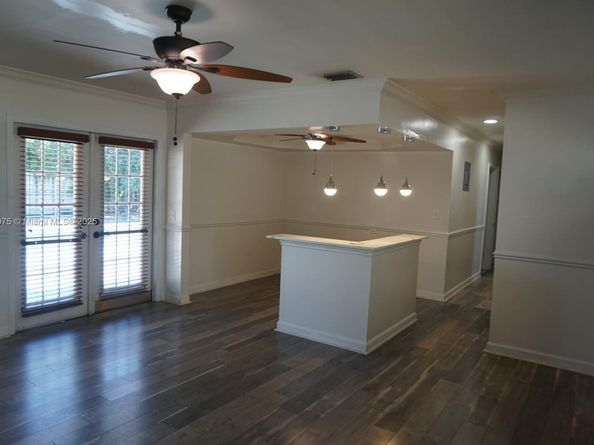 1921 Bahama Dr, Miramar FL 33023