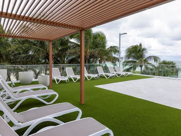 7135 Collins Ave 1126, Miami Beach FL 33141