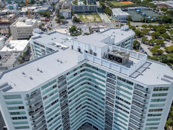 7135 Collins Ave 1126, Miami Beach FL 33141