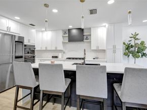 573 NW 135th Ter, Plantation FL 33325