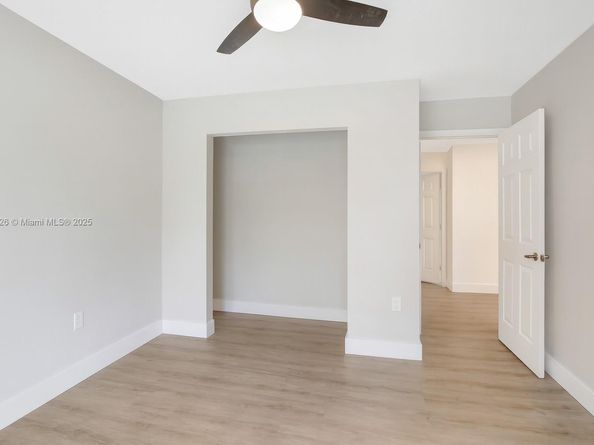 573 NW 135th Ter, Plantation FL 33325