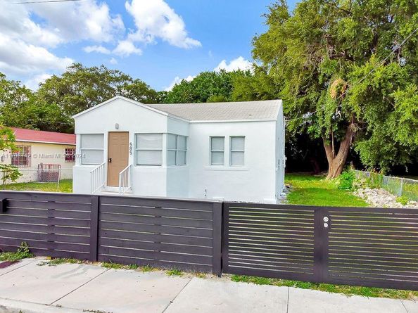 585 NW 51st St, Miami FL 33127