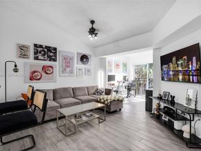 2457 Centergate Dr 306, Miramar FL 33025