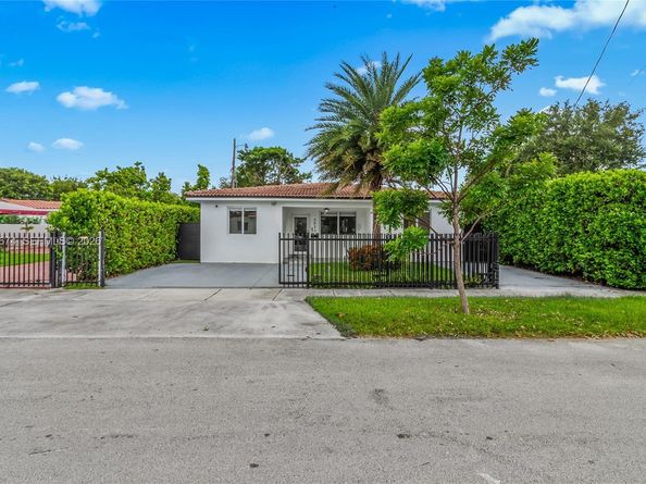 3855 SW 1st St, Miami FL 33134