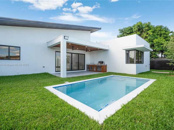4321 SW 99th Ave, Miami FL 33165