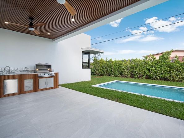 4321 SW 99th Ave, Miami FL 33165