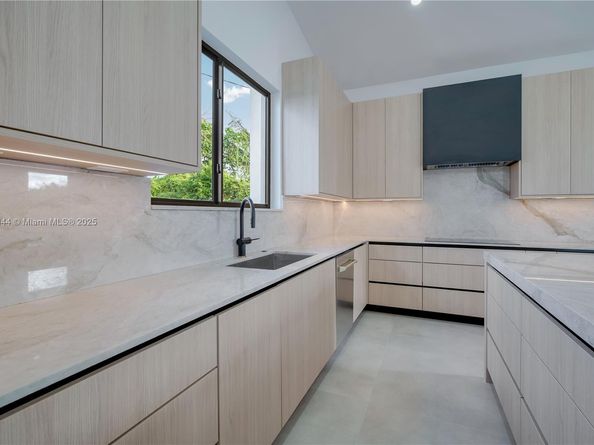 4321 SW 99th Ave, Miami FL 33165