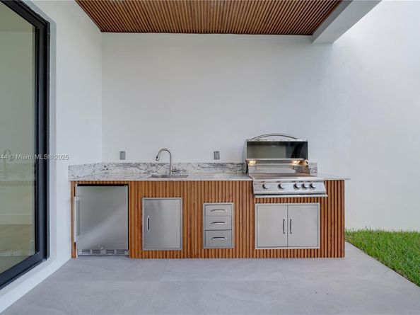 4321 SW 99th Ave, Miami FL 33165