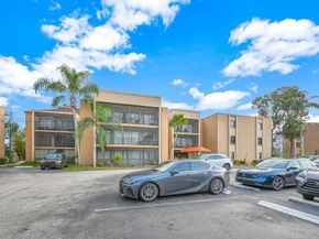 3900 N Hills Dr 303, Hollywood FL 33021