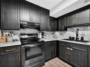 3900 N Hills Dr 303, Hollywood FL 33021