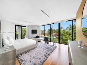 1755 Fairhaven Pl, Miami FL 33133