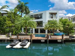 1755 Fairhaven Pl, Miami FL 33133