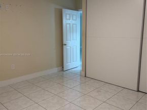 300 NE 191st St 219, Miami FL 33179