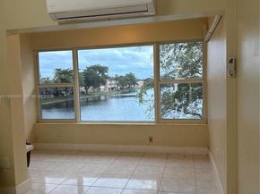 300 NE 191st St 219, Miami FL 33179