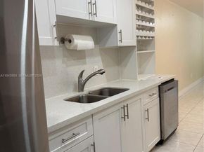 300 NE 191st St 219, Miami FL 33179