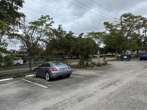 300 NE 191st St 219, Miami FL 33179