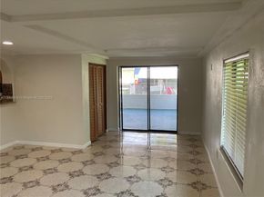 1150 NE 143rd St, North Miami FL 33161