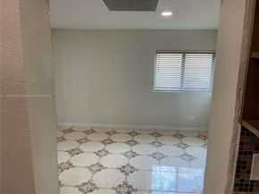 1150 NE 143rd St, North Miami FL 33161
