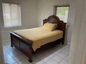 1150 NE 143rd St, North Miami FL 33161