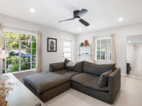 1009 NW 11th Ct, Miami FL 33136