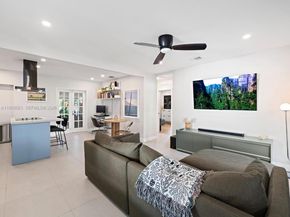 1009 NW 11th Ct, Miami FL 33136