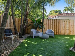 1009 NW 11th Ct, Miami FL 33136