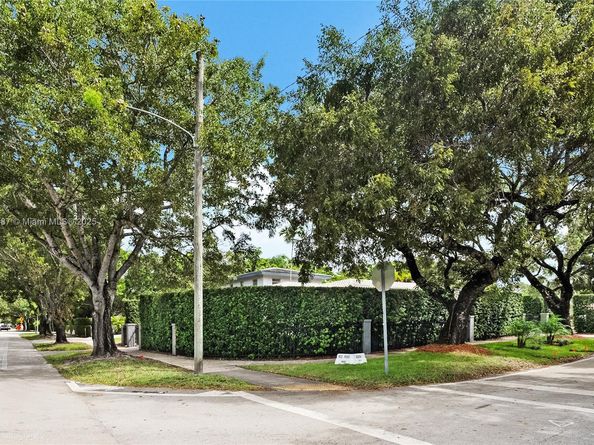1545 Siena Ave, Coral Gables FL 33146