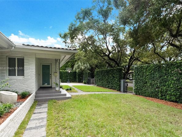 1545 Siena Ave, Coral Gables FL 33146