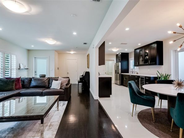 1545 Siena Ave, Coral Gables FL 33146