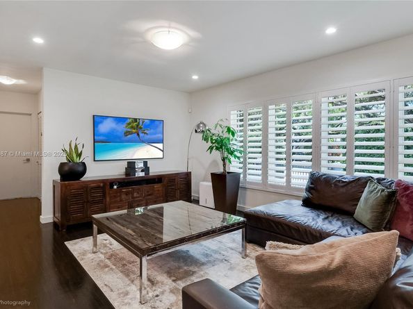 1545 Siena Ave, Coral Gables FL 33146