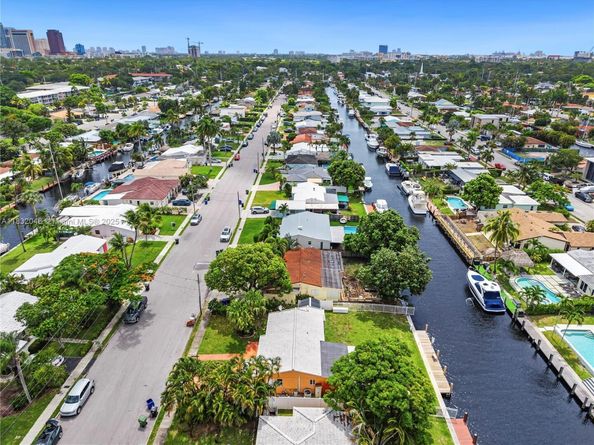 1328 Mango Isle, Fort Lauderdale FL 33315