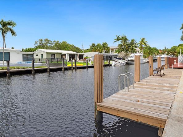 1328 Mango Isle, Fort Lauderdale FL 33315