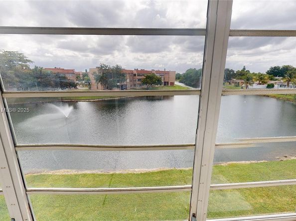 9900 Sunrise Lakes Blvd 309, Sunrise FL 33322