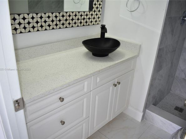 9900 Sunrise Lakes Blvd 309, Sunrise FL 33322